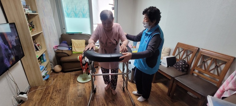 소라종합사회복지관 노인일자리사업  “노인맞춤돌봄지원사업”