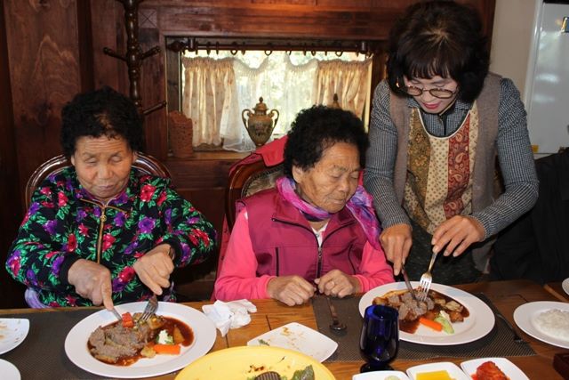 티롤외식서비스 다녀왔어요~~