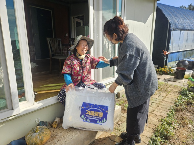 소라종합사회복지관, KBS강태원복지재단으로부터 ‘겨울 쿨쿨 이불’ 18채 지원 받아