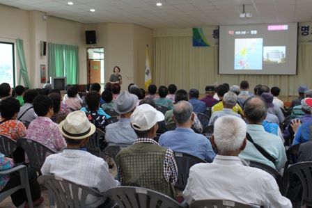한국자유총연맹 교육 및 공연 실시