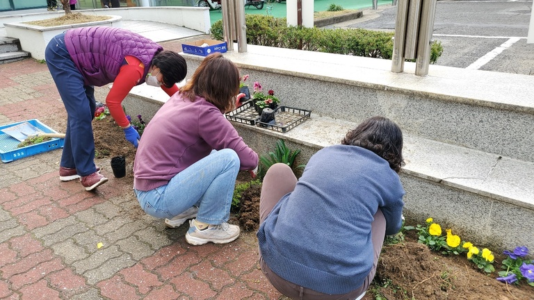 소라종합사회복지관 꽃밭 조성